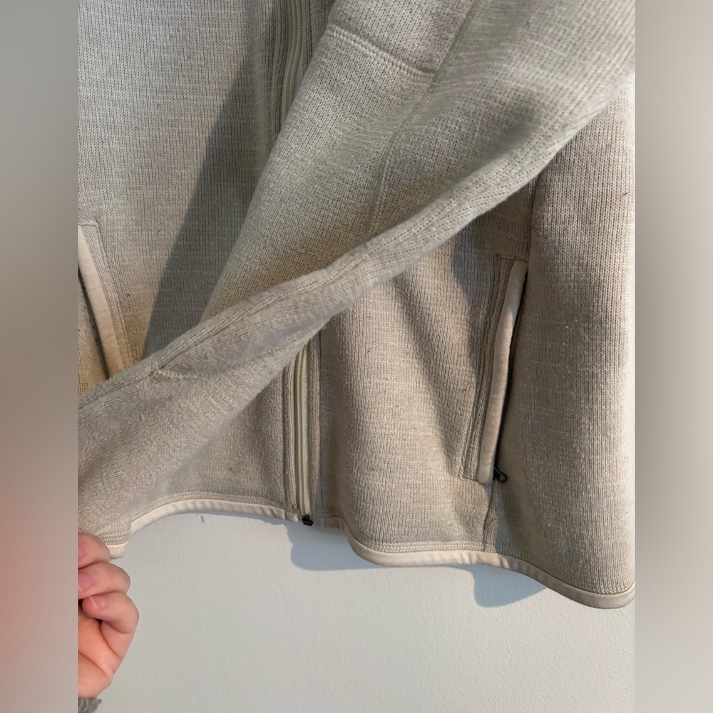 Patagonia light women’s jacket, small - Picture 2 of 5